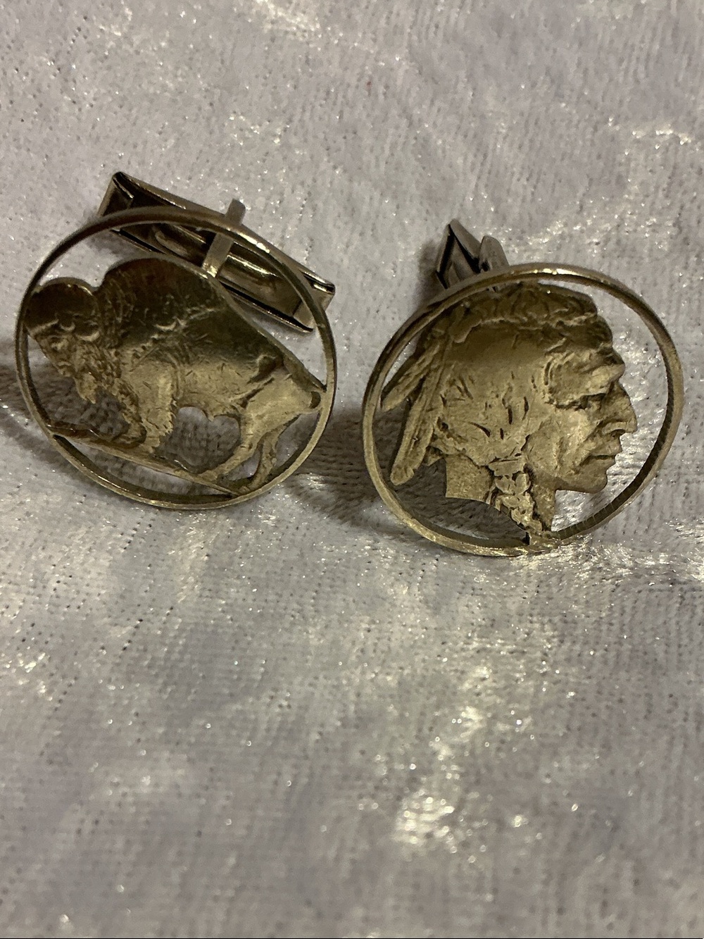 Vintage Silver-Tone Buffalo & Native Profile Cufflinks - Men's Accessory #129